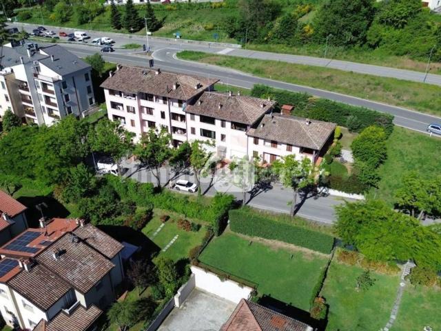 Villetta bifamiliare in vendita di 180 m² in Via A. Fratti, 25