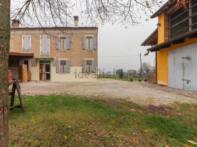 Villetta bifamiliare in vendita di 180 m² in Via Bregoli, 5
