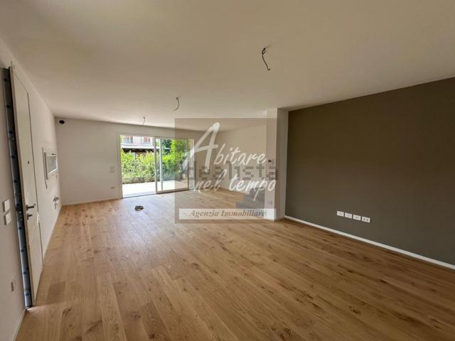 Villetta bifamiliare in vendita di 180 m² in Via Ca&apos  Dai Pase, 3