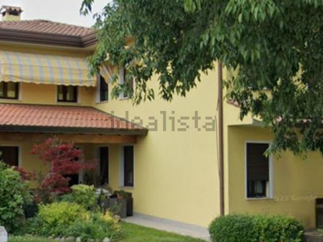 Villetta bifamiliare in vendita di 180 m² in Via Caim, 27