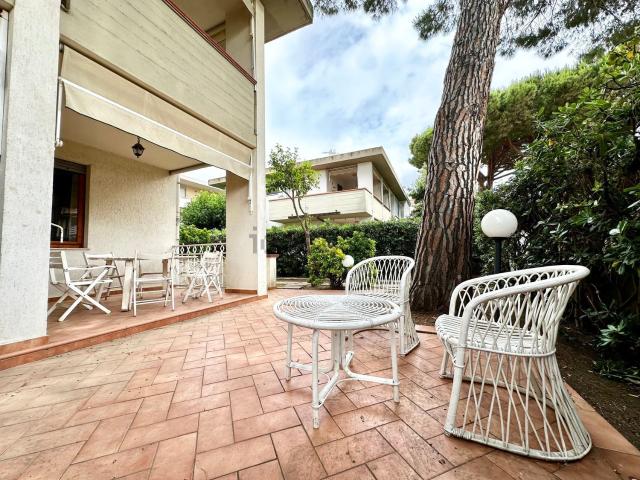 Villetta bifamiliare in vendita di 180 m² in Via Capraia, 1