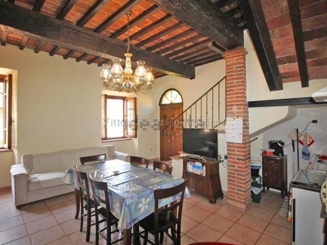 Villetta bifamiliare in vendita di 180 m² in Via dei Fossi