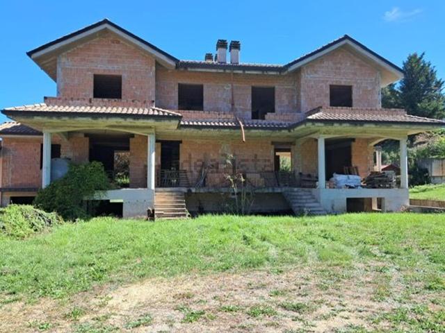 Villetta bifamiliare in vendita di 180 m² in Via dei Fiori