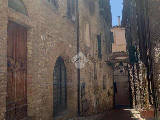 Villetta bifamiliare in vendita di 180 m² in Via G. Astolfi, 2