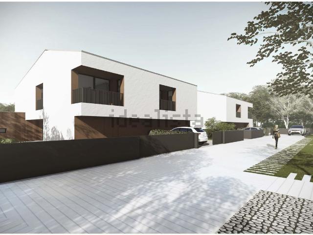 Villetta bifamiliare in vendita di 180 m² in Via Morganella, 2