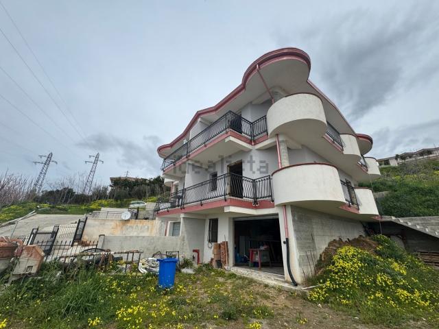 Villetta bifamiliare in vendita di 180 m² in Via Mulini, 16