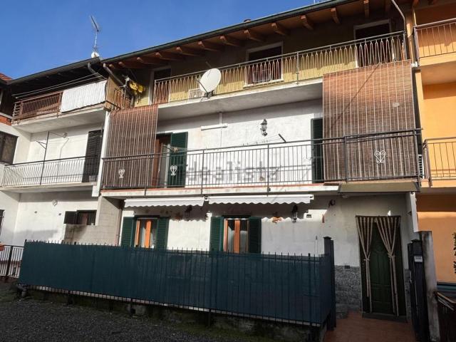 Villetta bifamiliare in vendita di 180 m² in Via Nobile