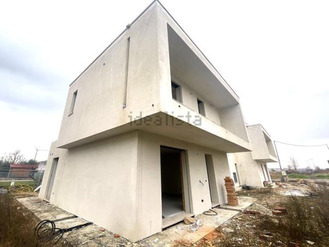 Villetta bifamiliare in vendita di 180 m² in Via Paganini
