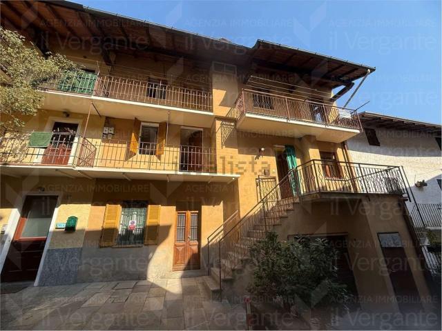 Villetta bifamiliare in vendita di 180 m² in Via Particolare, 3