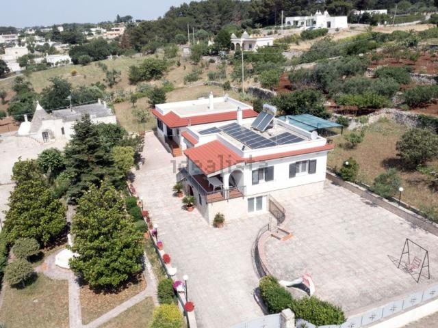 Villetta bifamiliare in vendita di 180 m² in Via Paretone