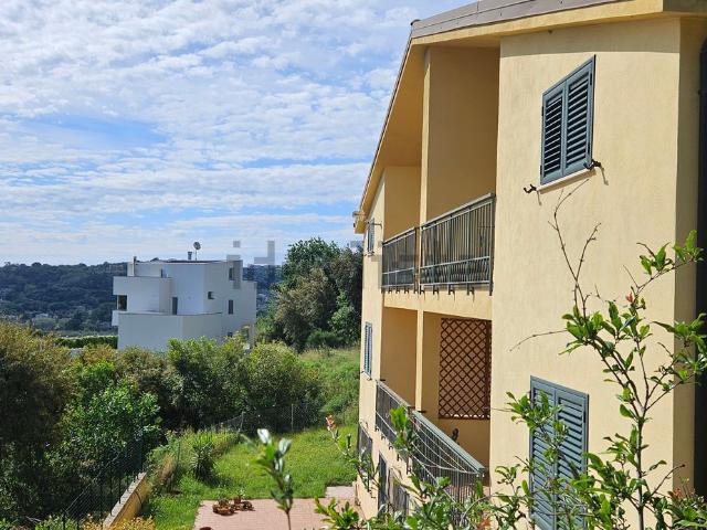 Villetta bifamiliare in vendita di 180 m² in Via Pietro Verri, 9