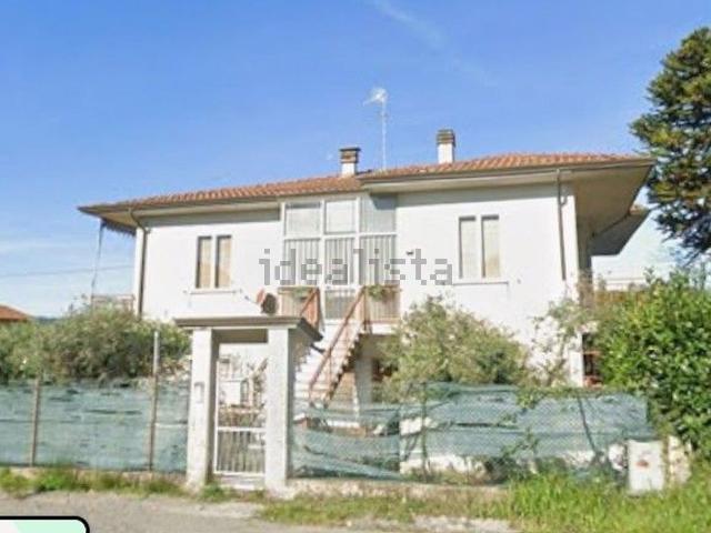 Villetta bifamiliare in vendita di 180 m² in Via Pratolino