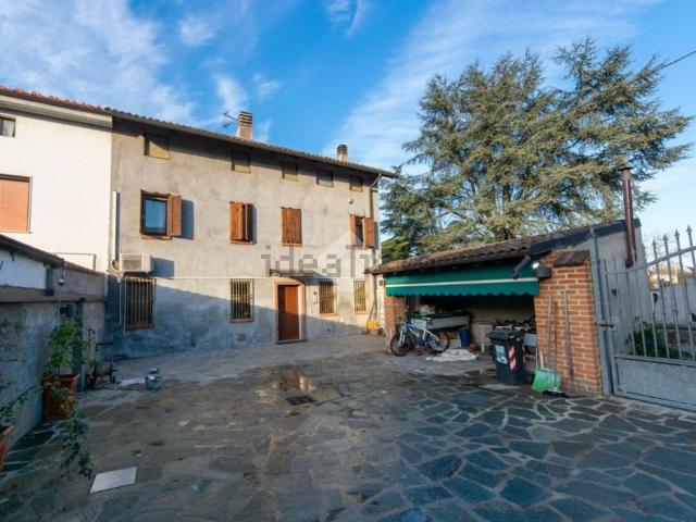 Villetta bifamiliare in vendita di 180 m² in Via Regione Verde, 6