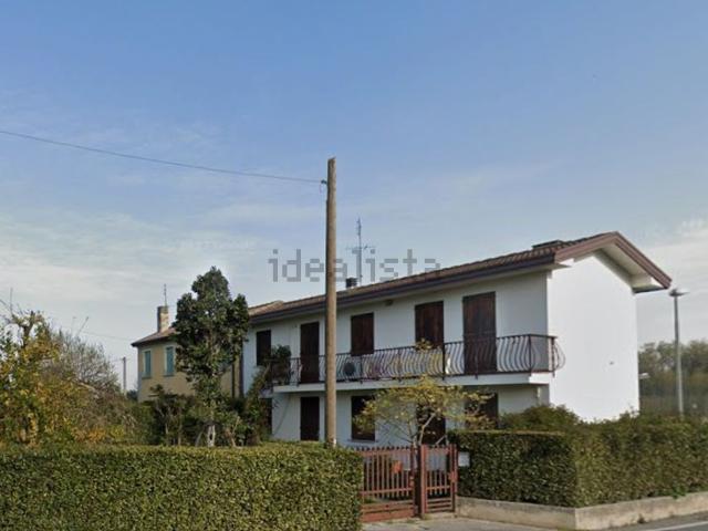 Villetta bifamiliare in vendita di 180 m² in Via Sabbioni, 22