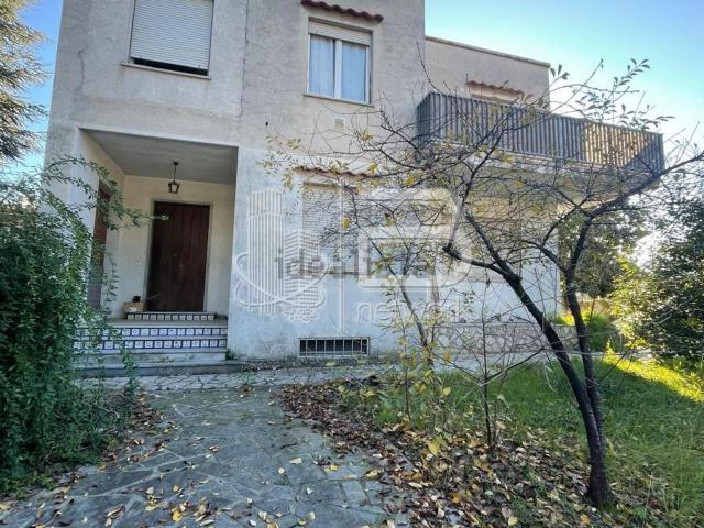 Villetta bifamiliare in vendita di 180 m² in Viale Roma
