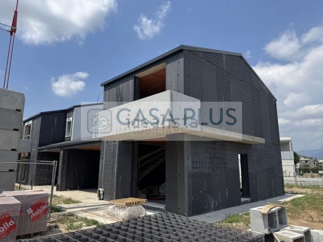 Villetta bifamiliare in vendita di 180 m²