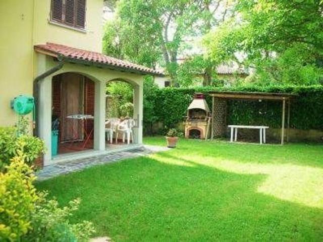 Villetta bifamiliare in vendita di 180 m²