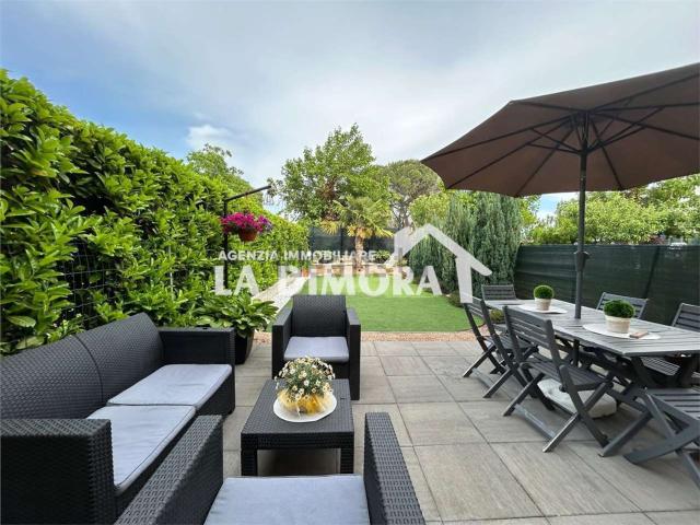 Villetta bifamiliare in vendita di 180 m²