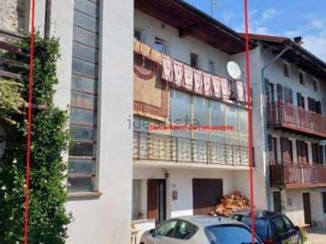 Villetta bifamiliare in vendita di 181 m² in Via della Croce
