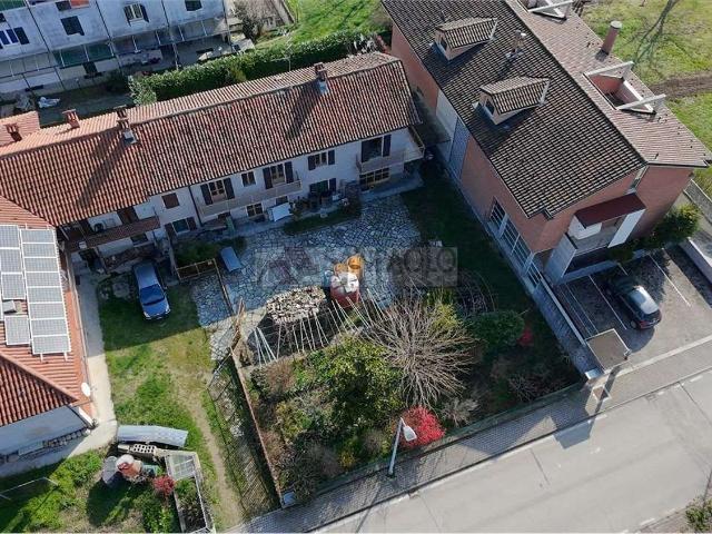 Villetta bifamiliare in vendita di 182 m² in Via Alcide de Gasperi, 29