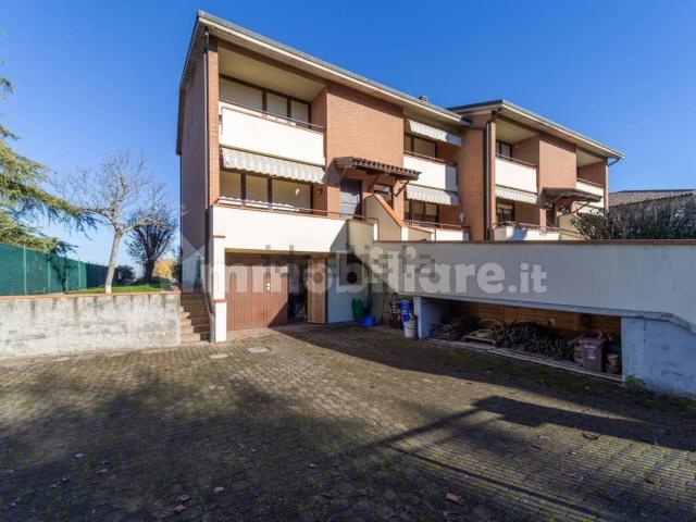 Villetta bifamiliare in vendita di 182 m² in Via Gino Bertani, 12