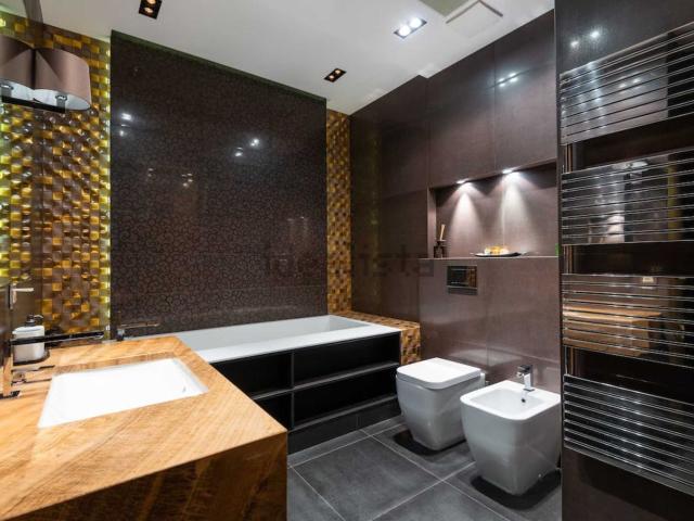 Villetta bifamiliare in vendita di 182 m² in Via Nurra, 55