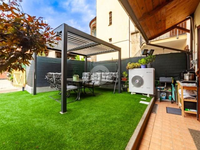 Villetta bifamiliare in vendita di 187 m² in Via IV Novembre, 47
