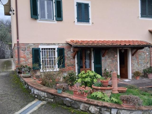 Villetta bifamiliare in vendita di 187 m² in Via Sant&apos Antonio