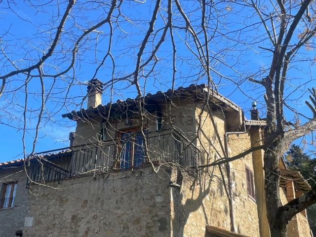 Villetta bifamiliare in vendita di 187 m² in Via San Gimignano, 60