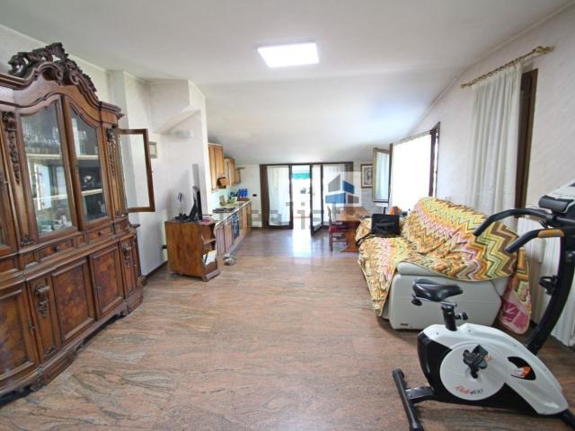 Villetta bifamiliare in vendita di 187 m²