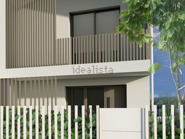Villetta bifamiliare in vendita di 184 m² in Via del Sole
