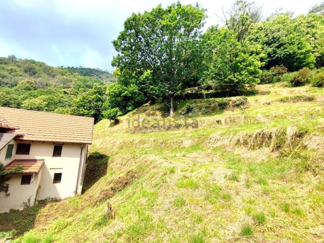 Villetta bifamiliare in vendita di 184 m² in Via Gneo