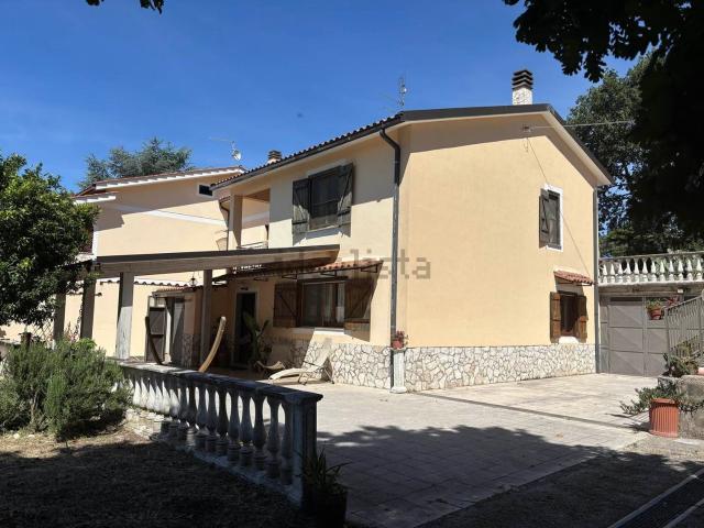 Villetta bifamiliare in vendita di 184 m²