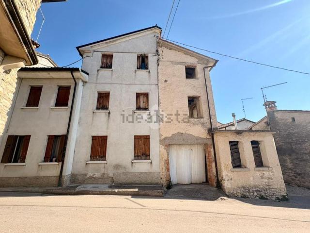 Villetta bifamiliare in vendita di 185 m² in Via Cal del Col, 6