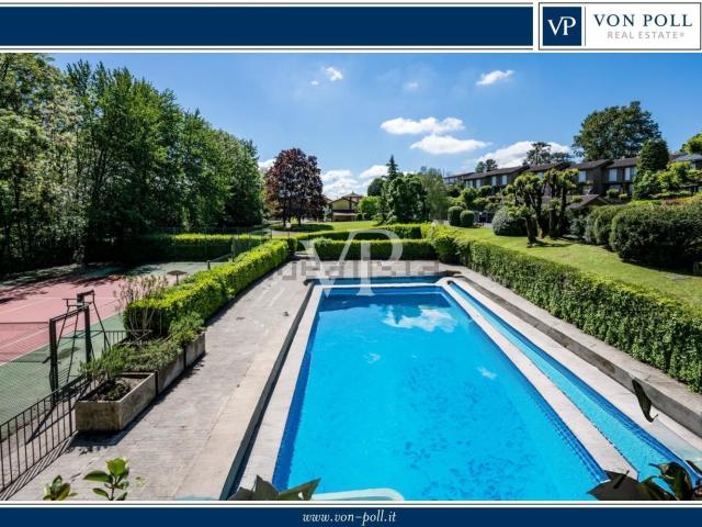 Villetta a schiera in vendita di 185 m² in Via Enrico Fermi, 38