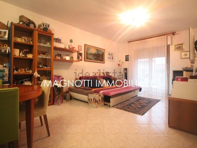 Villetta bifamiliare in vendita di 185 m² in Via Lestizza, 25