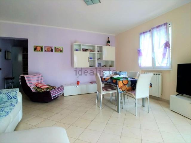 Villetta bifamiliare in vendita di 185 m² in Via Oberto D&apos oria