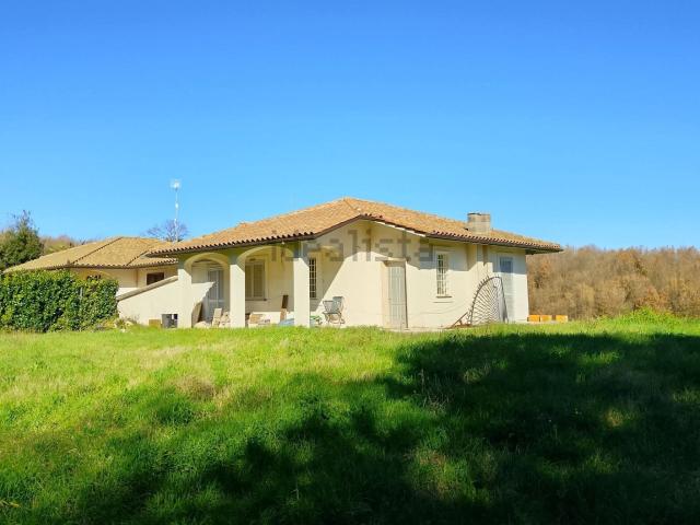 Villetta bifamiliare in vendita di 185 m²