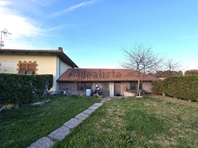 Villetta bifamiliare in vendita di 188 m² in Via Torino, 1