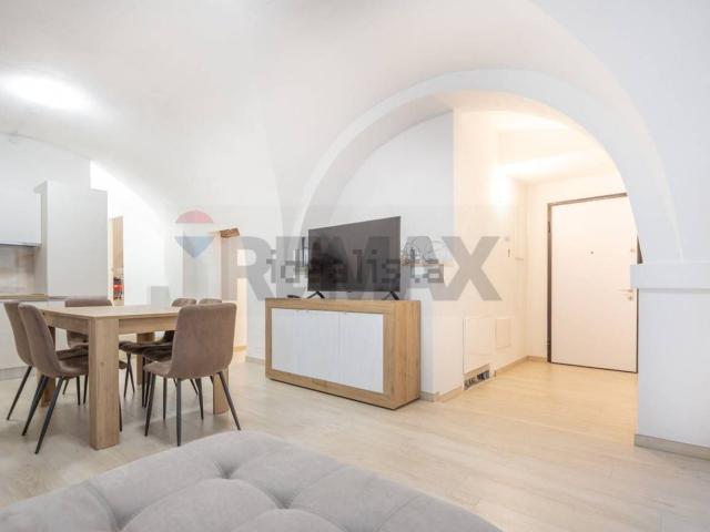 Villetta bifamiliare in vendita di 193 m² in Via Educandato, 39