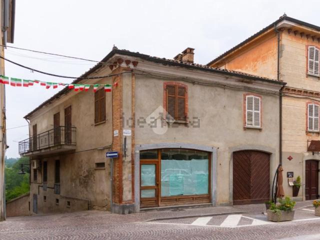 Villetta bifamiliare in vendita di 190 m² in Piazza Umberto I, 1
