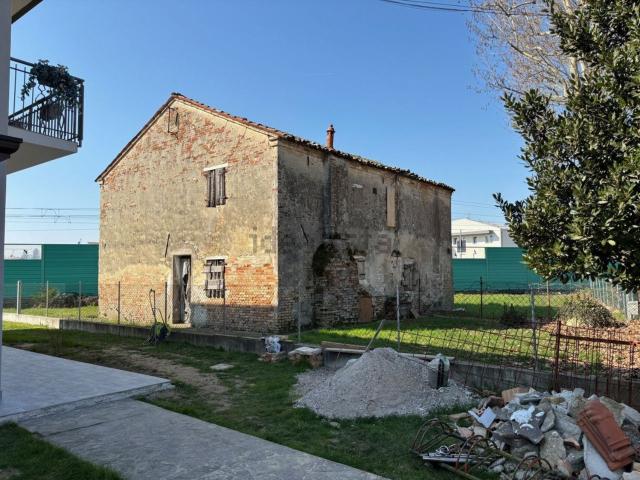 Villetta bifamiliare in vendita di 190 m² in Via Asseggiano