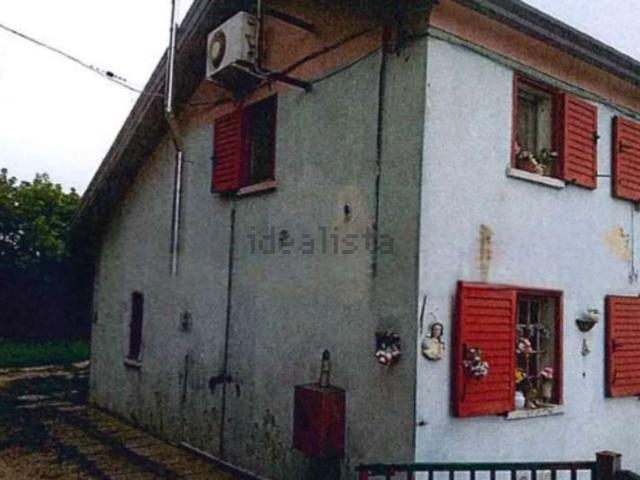 Villetta bifamiliare in vendita di 190 m² in Via Argine Vegri