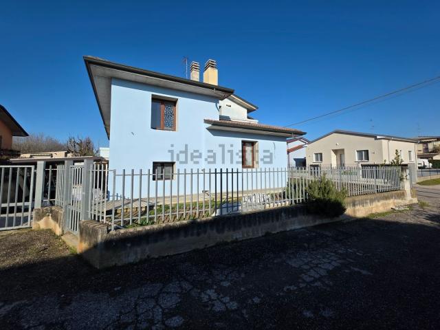 Villetta bifamiliare in vendita di 190 m² in Via Masaglie