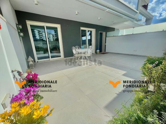 Villetta bifamiliare in vendita di 190 m² in Via Potenza