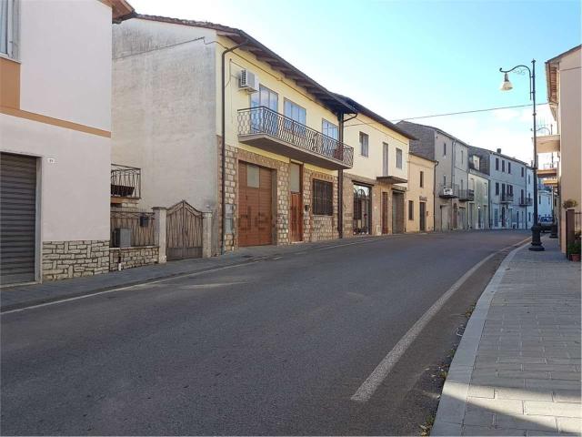 Villetta bifamiliare in vendita di 190 m² in Via Roma