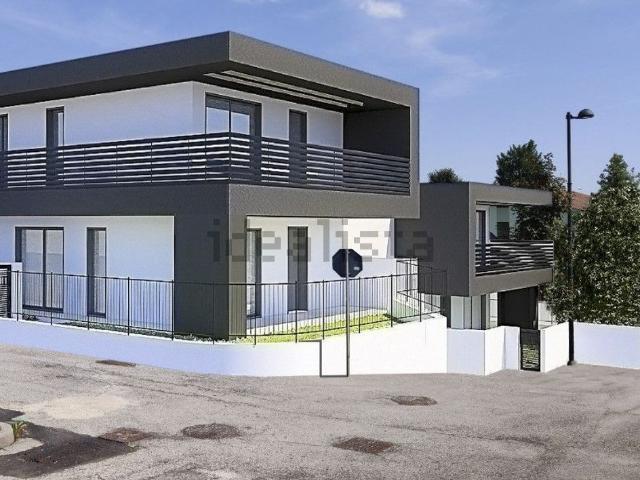 Villetta bifamiliare in vendita di 190 m²