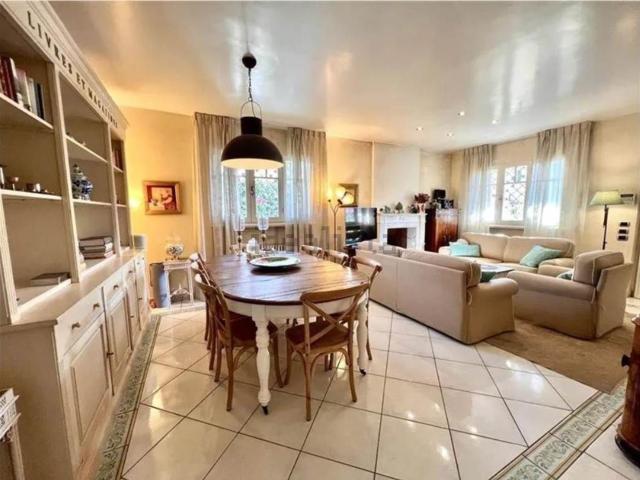 Villetta bifamiliare in vendita di 190 m²