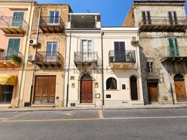 Villetta bifamiliare in vendita di 191 m² in Via Guglielmo Marconi