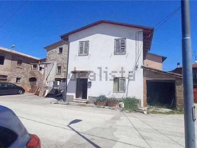 Villetta bifamiliare in vendita di 192 m² in Via Cesare Sisi, 33